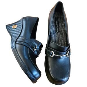 Y2k 00s Black Faux Leather Wedges Loafters Silver Buckles NWT Maurices Size 8.5